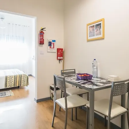 Purple アパート ポルト